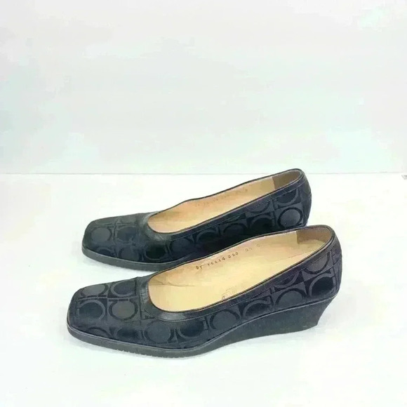 Salvatore Ferragamo women’s Boutique square toe wedges fabric size 8.5B black - Picture 9 of 13